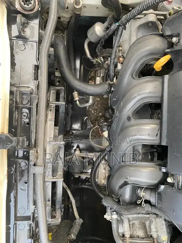 2011 XLI White Sedan - Well Maintained Reliable Vehicle