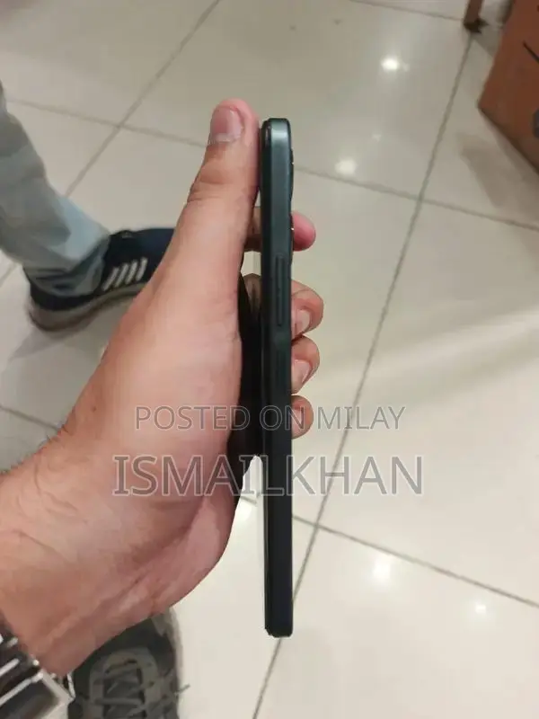 Vivo Mid-Range Smartphone - Excellent Condition