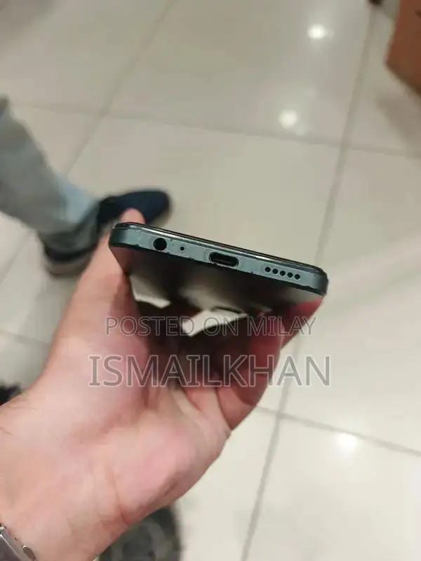 Vivo Mid-Range Smartphone - Excellent Condition