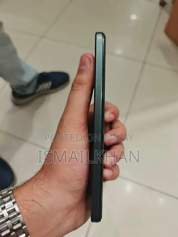 Vivo Mid-Range Smartphone - Excellent Condition