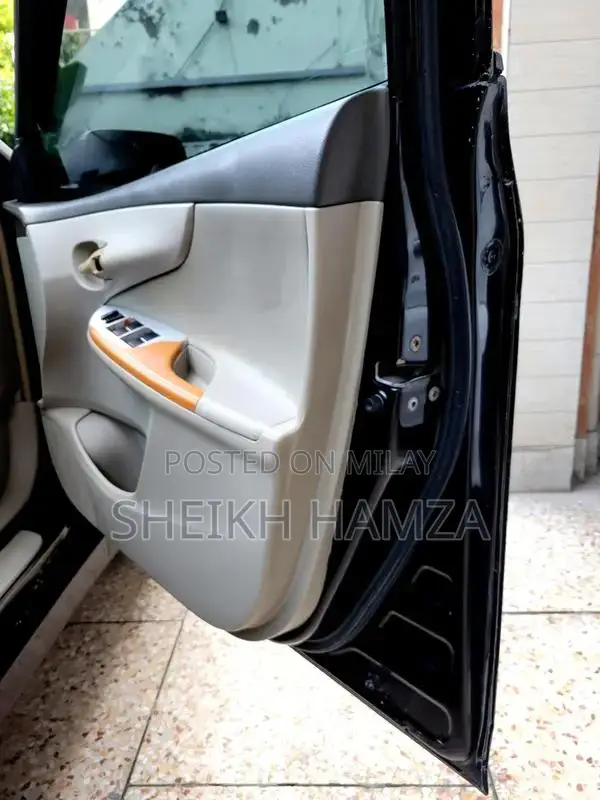 Toyota Corolla SR Sedan - Well-Maintained Reliable Car