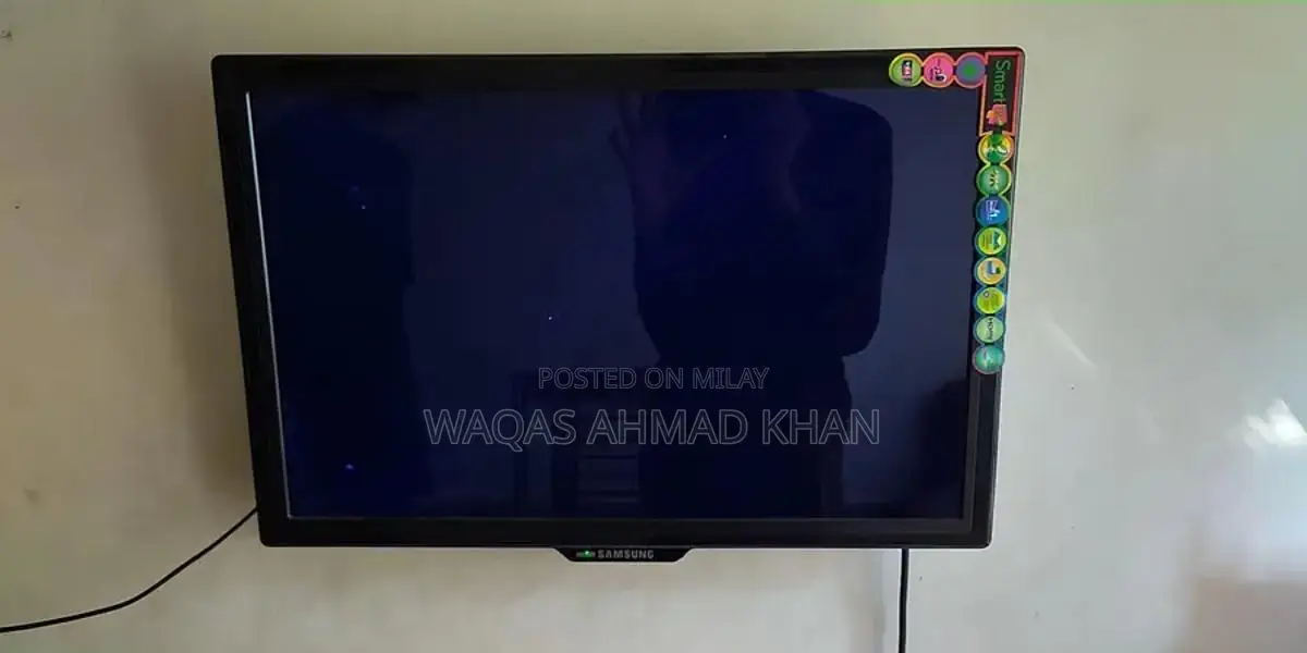 Samsung 20-Inch Slim LED TV with Multiple Connectivity Options