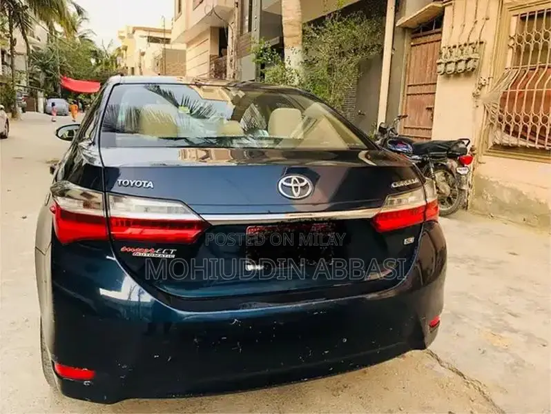 Toyota Corolla GLI Automatic Sedan - Low Mileage Luxury Edition