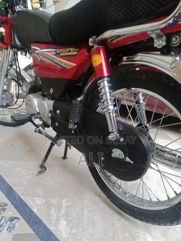 Union Star 70 CC Motorcycle - Compact and Versatile Two-Wheeler