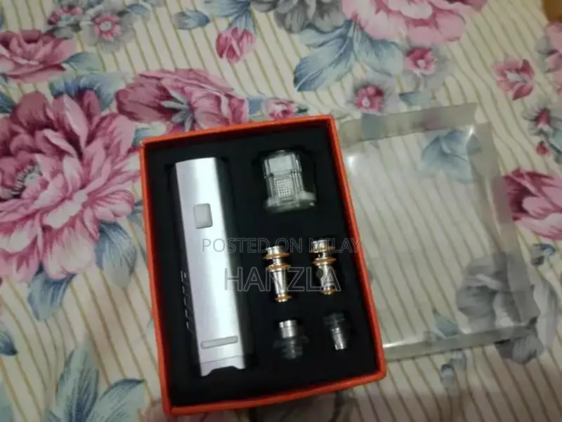 Palace Vape Kit with 400ml Cartridge and 1400mAh Battery