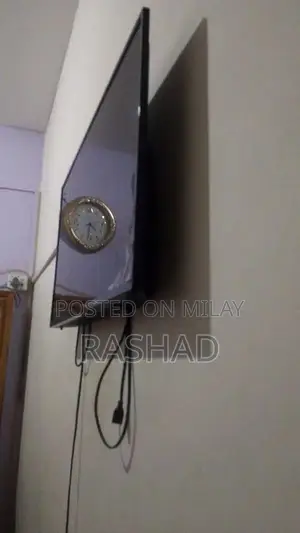 Haier 32-Inch LCD Television