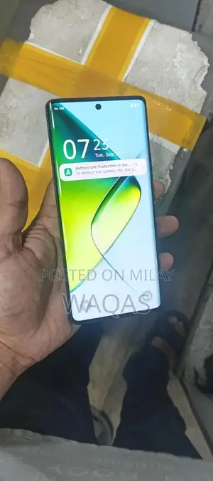 Infinix Note 40 Pro Smartphone with Wireless Powerbank