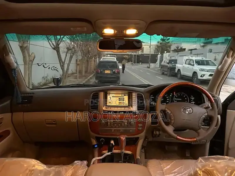 2003 Cygnus Luxury SUV with Full Features and Sunroof