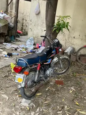 Photo - Road Prince 70 Engine Vise Workshop Tool