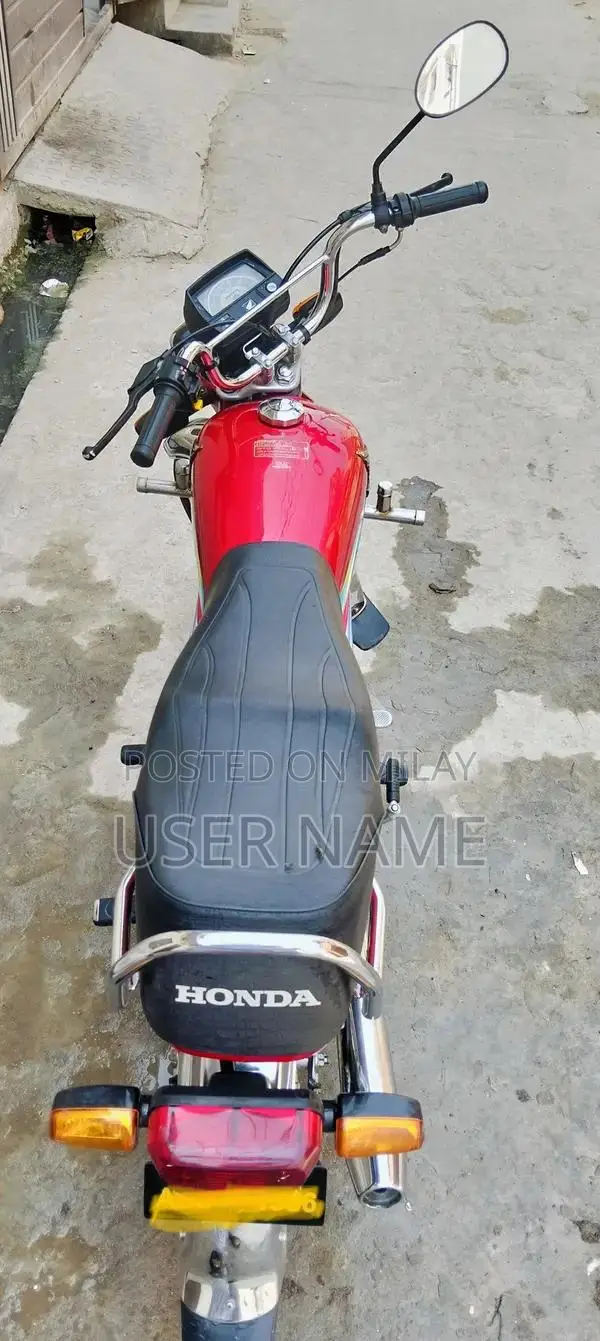 Honda CD70c Motorcycle 2023/2024 Model Compact Commuter Bike