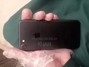 Photo - Apple iPhone 7 Smartphone 128GB Excellent Condition