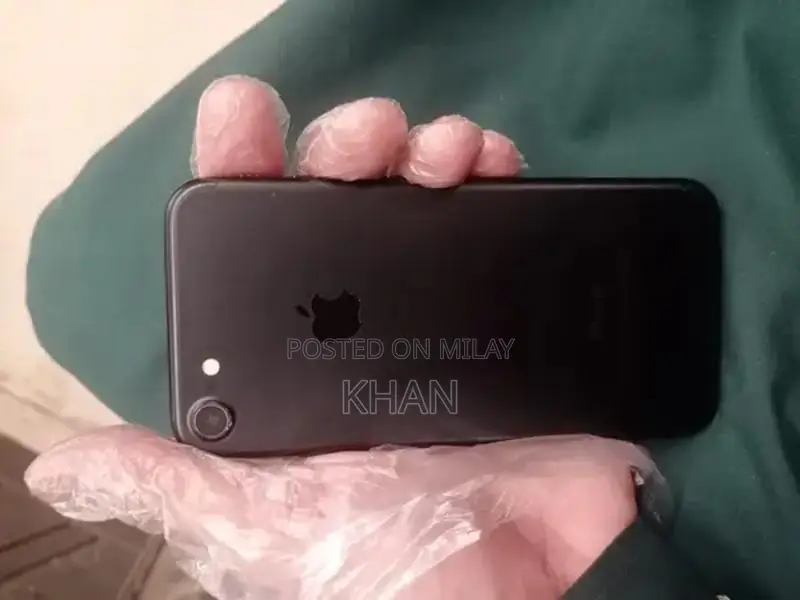 Apple iPhone 7 Smartphone 128GB Excellent Condition