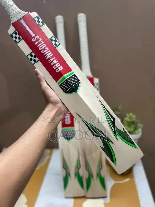Kashmiri Willow Hardball Cricket Bat - Lightweight Professional Bat