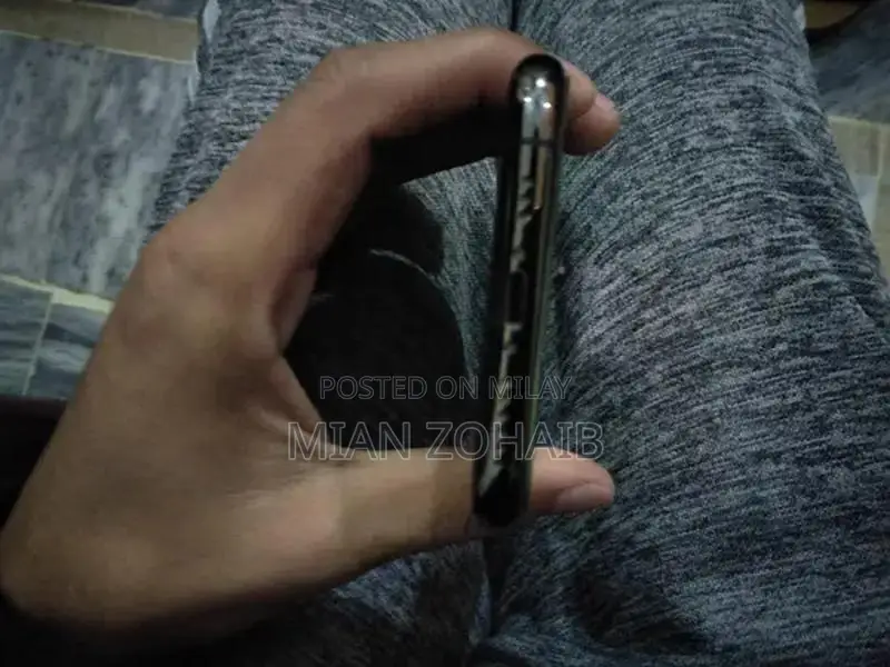 Apple iPhone 11 Pro 256GB Excellent Condition JV Model