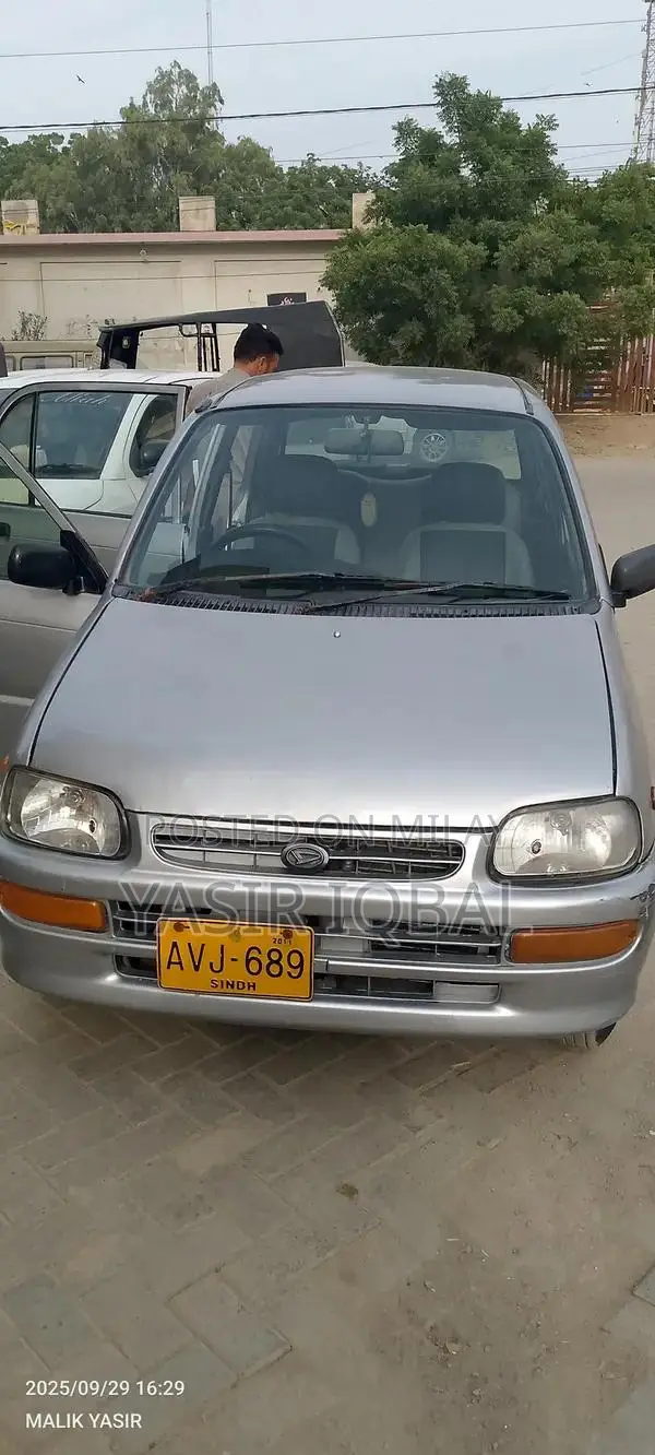 Daihatsu Cuore 2011 - Compact City Hatchback