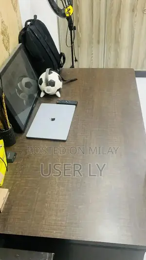 Wooden Workstation Desk 3x5 with Sturdy Lock and Quality Build