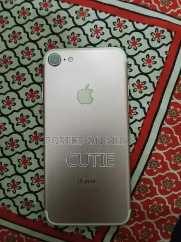 Smartphone with Enhanced Performance and Compact Design