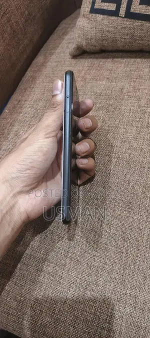 High-Quality Mobile DSLR Camera with Excellent Condition