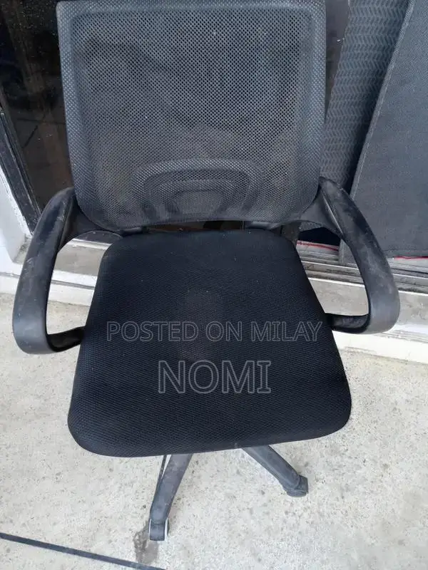 Revolving Office Chairs - Set of 8 Clean and Net Chairs