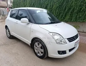 Suzuki Swift 2018 Automatic White Sedan