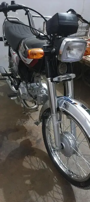 Honda CD70 Motorcycle - 2025 Model First Owner Vehicle
