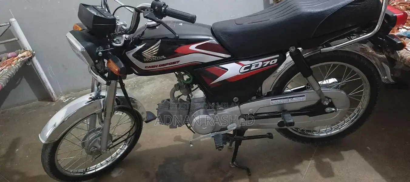 Honda CD70 Motorcycle - 2025 Model First Owner Vehicle