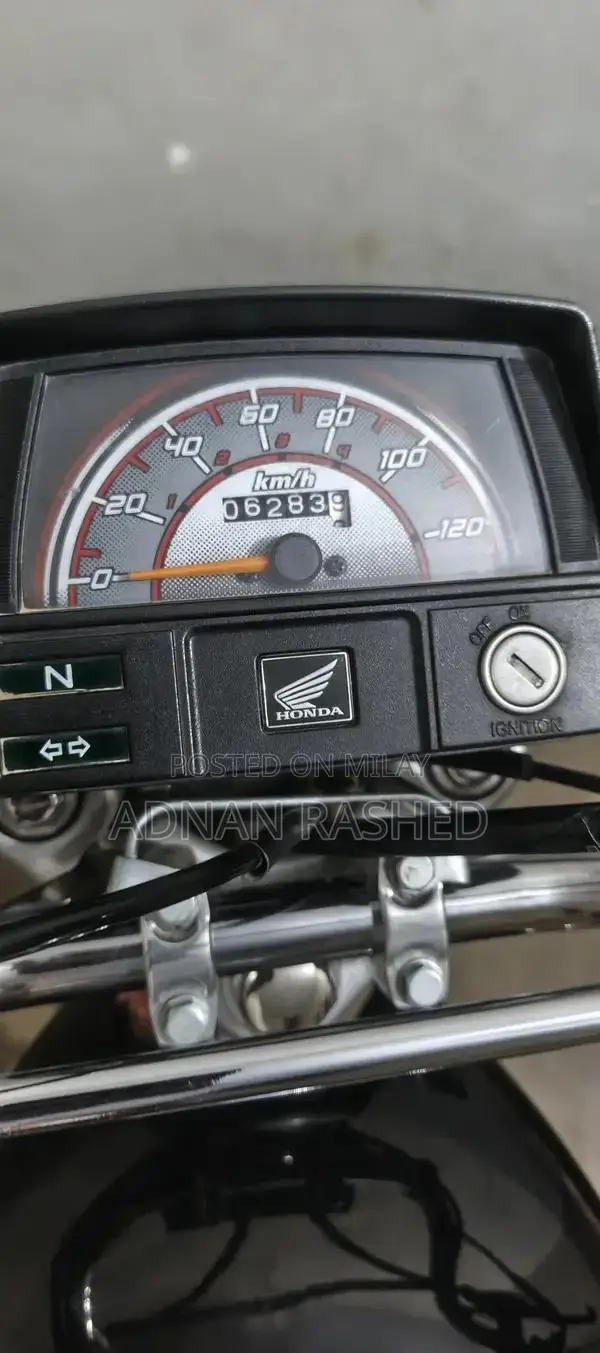 Honda CD70 Motorcycle - 2025 Model First Owner Vehicle