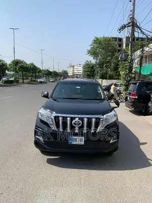 Photo - Toyota Prado TX 4x4 SUV - Spacious 7-Seater with Sunroof