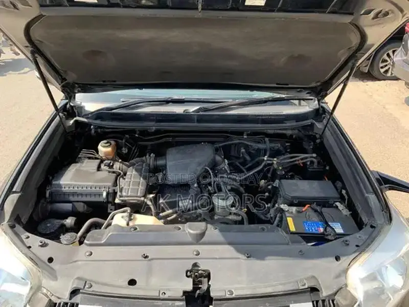 Toyota Prado TX 4x4 SUV - Spacious 7-Seater with Sunroof