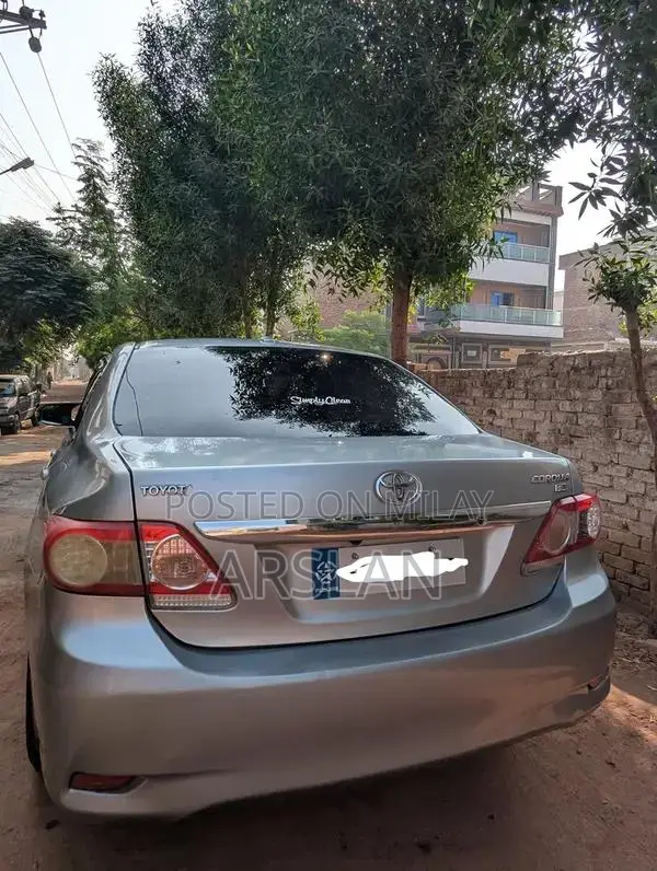 Toyota Corolla GLi Sedan Reliable Compact Car