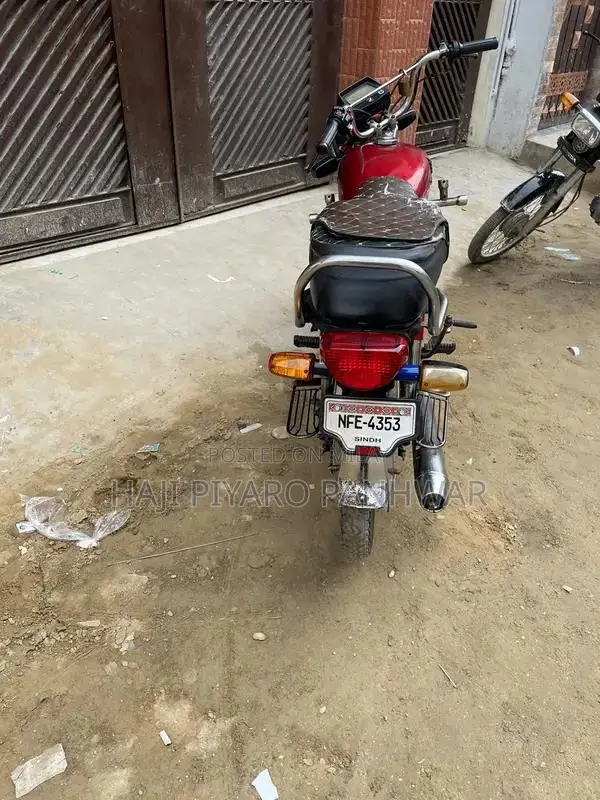 Honda CD 70 Motorcycle, Red, Excellent Condition, Low Mileage