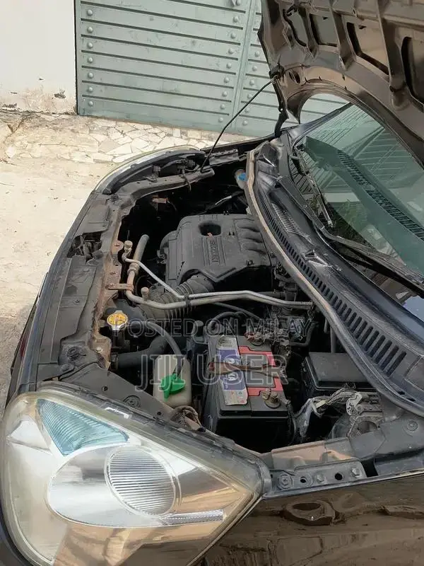 Suzuki WagnoR VXR Compact Hatchback - Well Maintained Family Vehicle