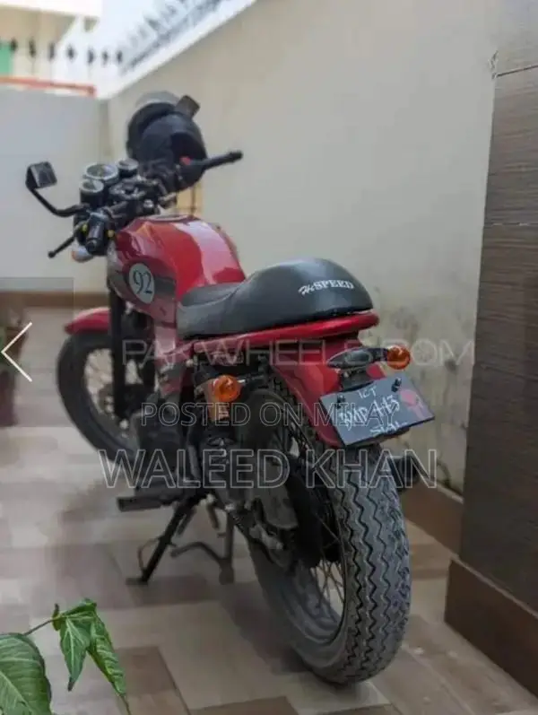 Hi Speed Infinity 150 CC Cafe Racer Motorcycle