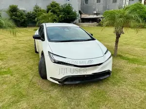 2023 Toyota Prius 1.8 U Hybrid Zero Meter Import
