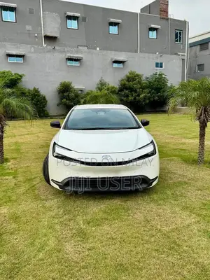 2023 Toyota Prius 1.8 U Hybrid Zero Meter Import