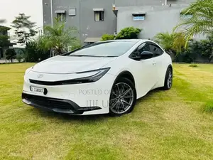 2023 Toyota Prius 1.8 U Hybrid Zero Meter Import