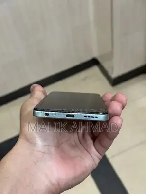 Vivo Smartphone Compact Design 4GB RAM 64GB Storage