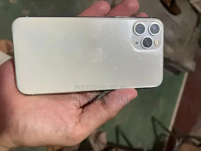 Apple iPhone 11 Pro Smartphone - Excellent Condition