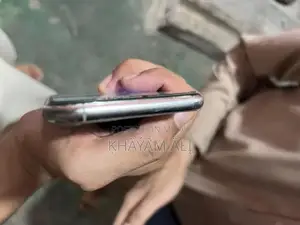 Apple iPhone 11 Pro Smartphone - Excellent Condition