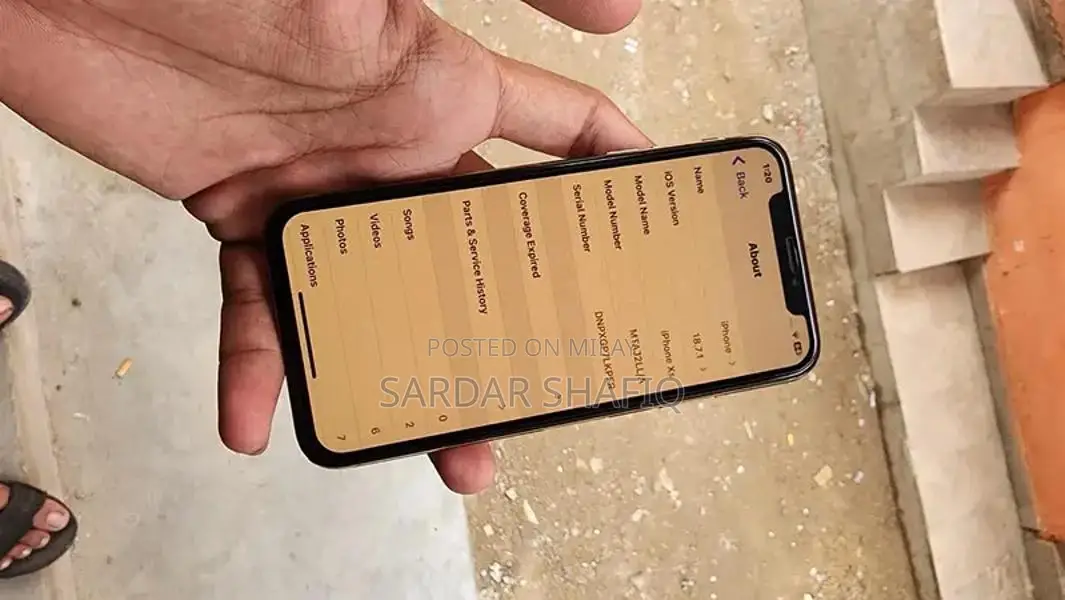 64GB Factory Unlocked iPhone XS with Serviced Battery