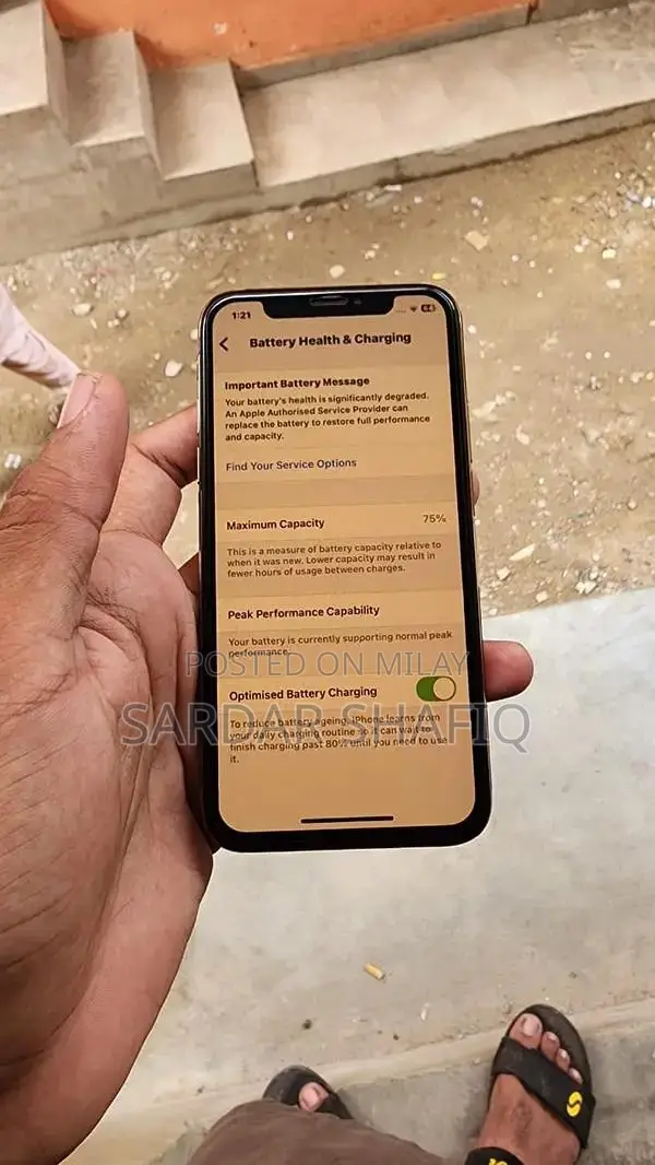 64GB Factory Unlocked iPhone XS with Serviced Battery