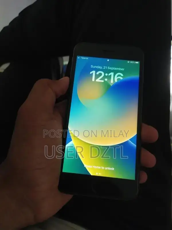 Apple iPhone 8 Plus 256GB Smartphone with Battery Health