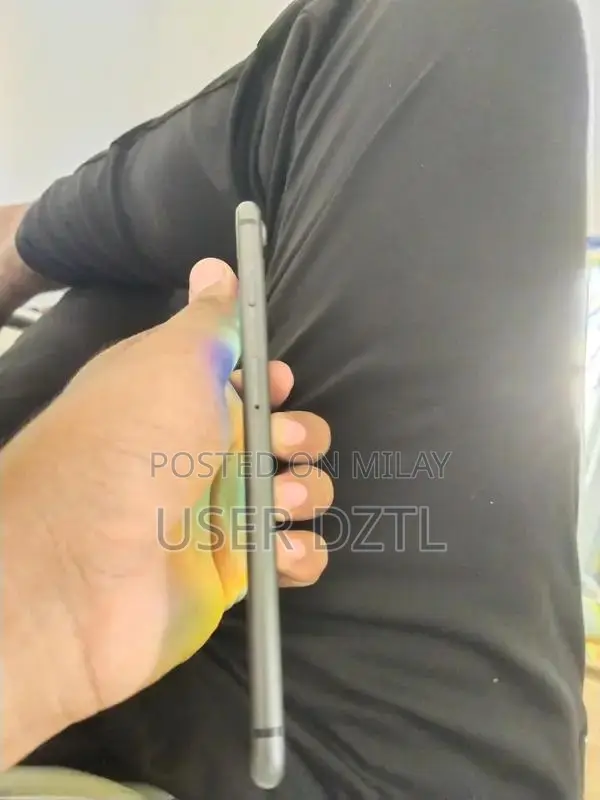 Apple iPhone 8 Plus 256GB Smartphone with Battery Health