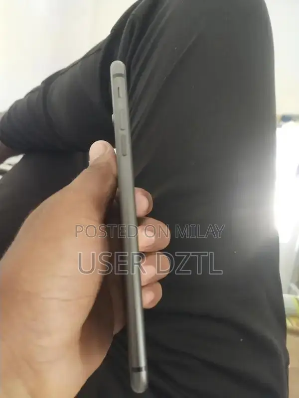 Apple iPhone 8 Plus 256GB Smartphone with Battery Health