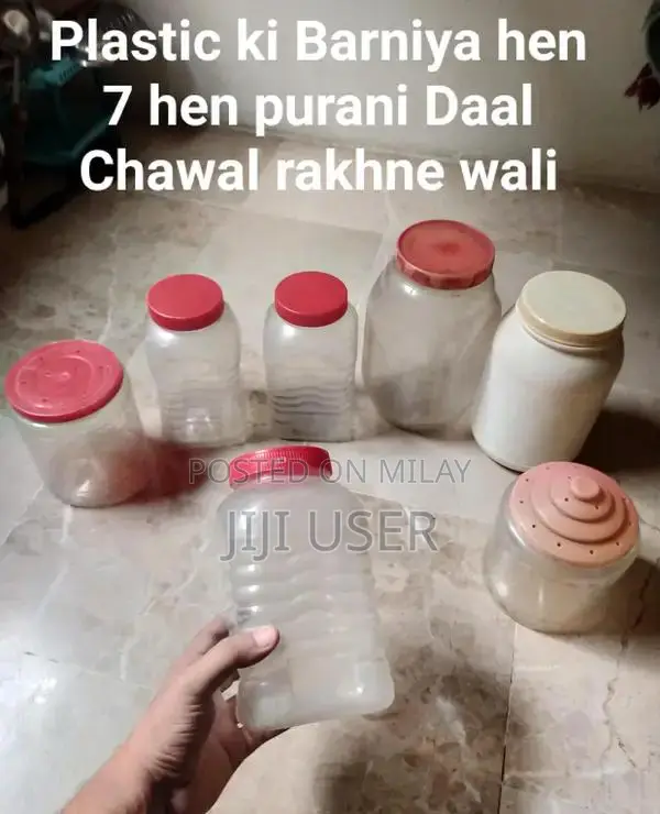 Used Kitchen Appliances and Household Kitchenware Set