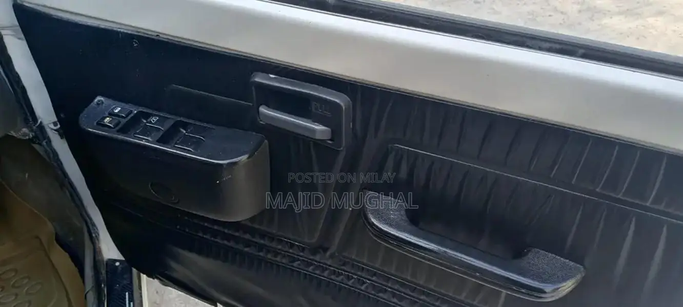 Mehran 2004 Family Sedan Reliable City Car