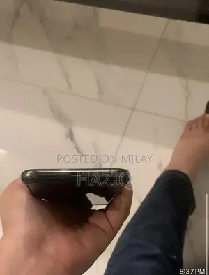 Apple iPhone XS 64GB Smartphone Excellent Condition