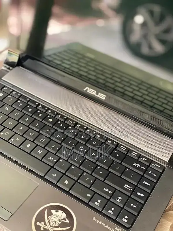 ASUS N43SL Laptop: Core i7, 8GB RAM, 128GB SSD, GeForce GT540M