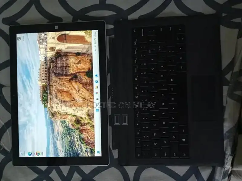 Microsoft Surface Pro 3 Touchscreen Laptop/Tablet