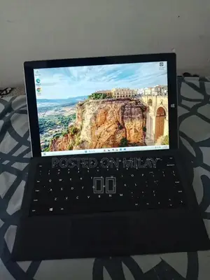 Microsoft Surface Pro 3 Touchscreen Laptop/Tablet